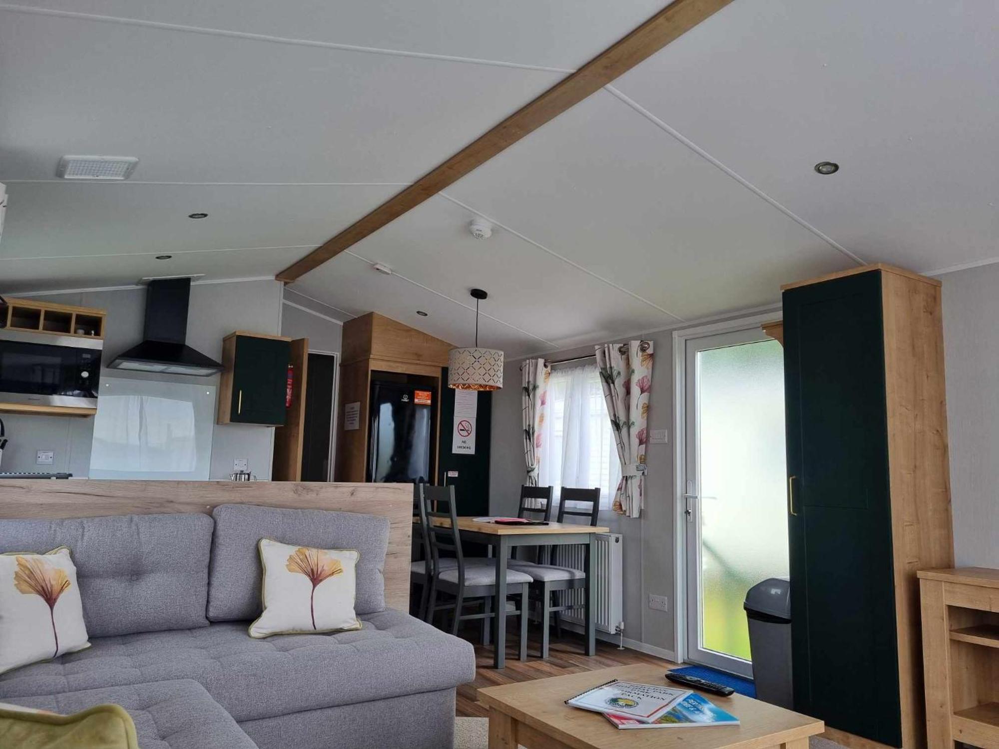 Red Lion Holiday Park อาร์บรอท ภายนอก รูปภาพ